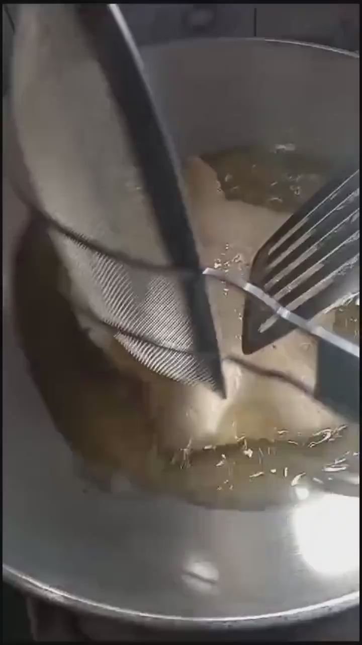 🦐 Premium Raw Shrimp Crackers (Kerupuk Udang Besar Sidoarjo) – 500G